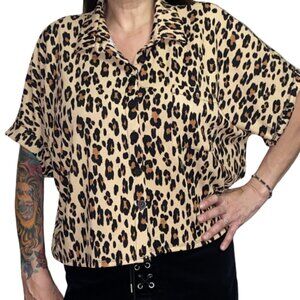 Sz.XL*This & More*Tan/Black Animal-Print Cropped Blouse--Button-Front